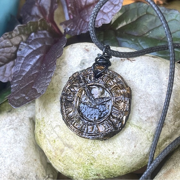 5 For $25💫Wicked Meltdown Steampunk Clock Pendant Necklace - Picture 9 of 9
